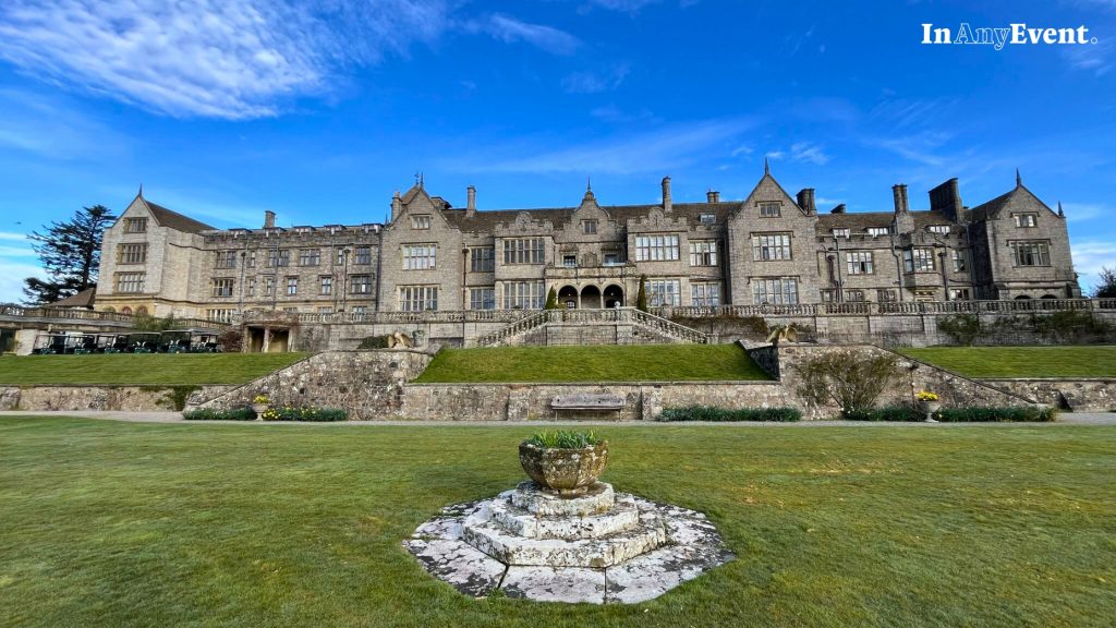 Venue Finding Service